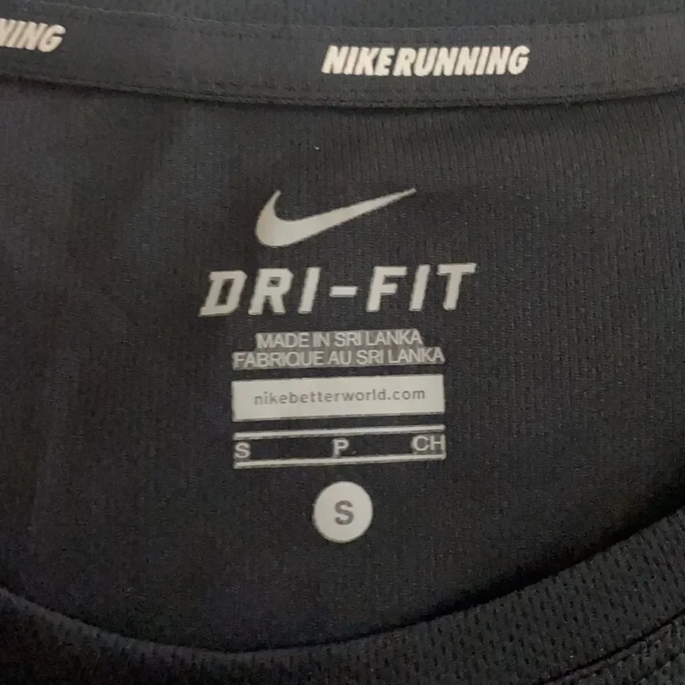 Nike dry fit black purple yellow bundle small track head